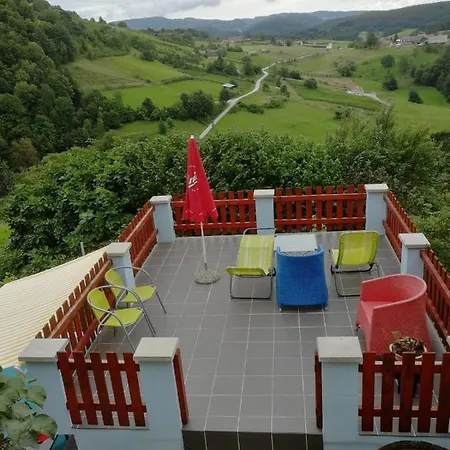 Nyaraló Issy View House *