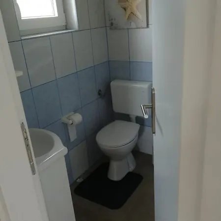 Issy View House * Senovo