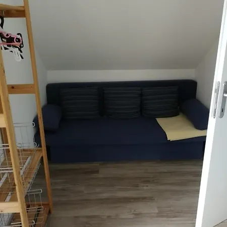Issy View House Senovo