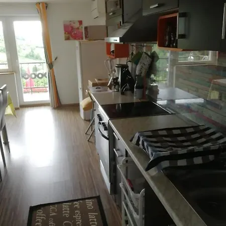 Issy View House Nyaraló